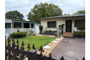 1190 Nw 50th St, Miami
