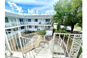 601 S 19th Ave APT 7, Hollywood, FL 33020, - MLS#A12011795