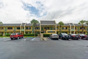 1408 Meadows Cir W, Boynton Beach, FL 33436, - MLS#A12011867