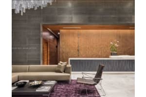 88 Sw 7 2112, Miami