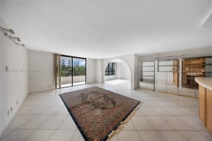 600 Three Islands Blvd 212, Hallandale Beach