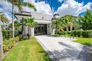 8001 NW 41st St f 405, Doral, FL 33166, - MLS#A12011965