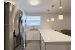 724 NE 3rd St #1, Hallandale Beach, FL 33009, - MLS#A12011992