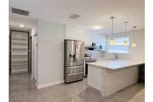724 NE 3rd St #1, Hallandale Beach, FL 33009, - MLS#A12011992