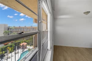 2145 Pierce St APT 418, Hollywood, FL 33020, - MLS#A12011999