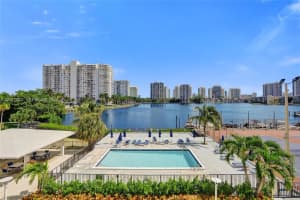 2750 Ne 183rd St 2412, Aventura