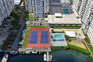 2750 NE 183rd St APT 2412, Aventura, FL 33160, - MLS#A12012021