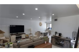 1845 NW 4th Ave APT 17, Boca Raton, FL 33432, - MLS#A12012082