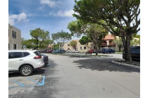 10245 NW 9th St Cir Apt 204-9, Miami, FL 33172, - MLS#A12012122