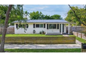 9240 Marine Dr, Cutler Bay