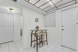 330 SE 2nd St APT 103G, Hallandale Beach, FL 33009, - MLS#A12012154