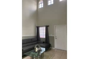 6995 Nw 173rd Dr 2105, Hialeah
