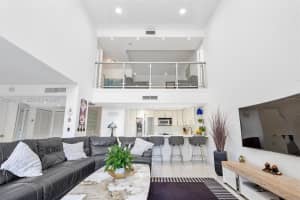 20341 W Country Club Dr Th-11, Aventura