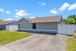 8210 SW 3rd Ct, North Lauderdale, FL 33068, - MLS#A12012199