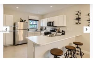445 Ne 1st Dr, Florida City