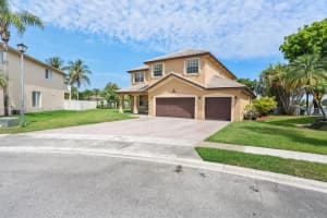 361 Sw 167th Ave, Pembroke Pines