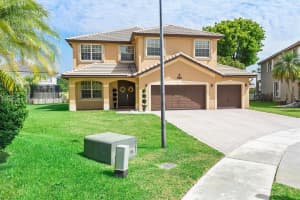 361 SW 167th Ave, Pembroke Pines, FL 33027, - MLS#A12012218