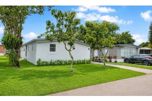 21610 Nw 7th Ct, Pembroke Pines