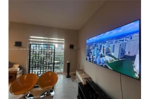 234 Ne 3rd St 703, Miami