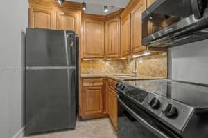 8609 SW 68th Ct APT 22, Miami, FL 33143, - MLS#A12012248