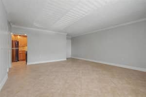 8609 SW 68th Ct APT 22, Miami, FL 33143, - MLS#A12012248