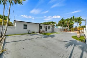 11500 Sw 57th Ter, Miami