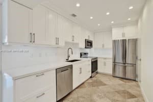 90 Edgewater Dr ph 18, Miami, FL 33133, - MLS#A12012298