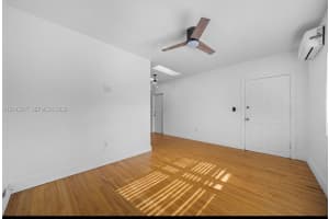 1612 Michigan Ave APT 11, Miami Beach, FL 33139, - MLS#A12012317