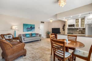 901 S Surf Rd APT 404, Hollywood, FL 33019, - MLS#A12012349