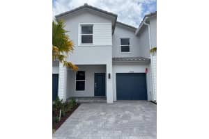 18406 SW 2nd St, Pembroke Pines, FL 33029, - MLS#A12012375
