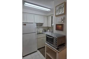 2001 S Ocean Dr APT 15, Hallandale Beach, FL 33009, - MLS#A12012377