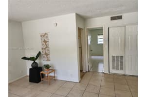 241 SE 9th Ave APT 103, Pompano Beach, FL 33060, - MLS#A12012410