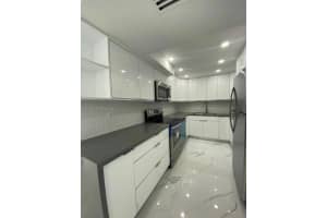 6039 Collins Ave APT 1033, Miami Beach, FL 33140, - MLS#A12012438