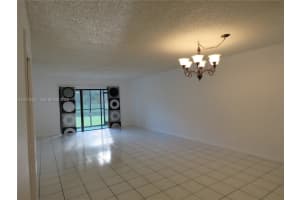 205 Lakeview Dr APT 102, Weston, FL 33326, - MLS#A12012441
