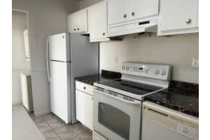 RM8F+G8, 4550 NW 79th Ave APT 2C, Doral, FL 33166, - MLS#A12012476