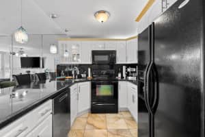 401 Ocean Dr APT 509, Miami Beach, FL 33139, - MLS#A12012509