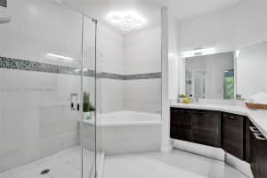 2708 NE 30th Pl #2708, Fort Lauderdale, FL 33306, - MLS#A12012529