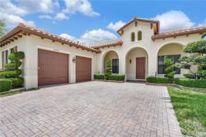 8363 NW 26th Ct, Pembroke Pines, FL 33024, - MLS#A12012537