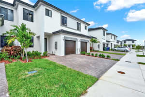 13642 Sw 157th Pl 13642, Miami