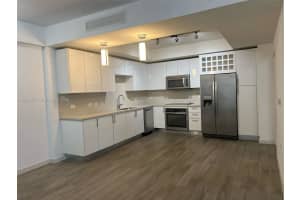 999 Sw 1st Ave 1601, Miami