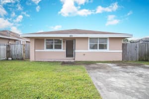 455 NW 14th St, Florida City, FL 33034, - MLS#A12012594