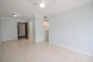 10365 N Kendall Dr D1, Miami