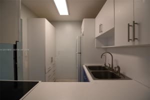 10365 N Kendall Dr APT D1, Miami, FL 33176, - MLS#A12012603