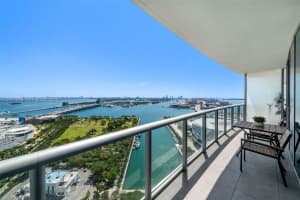 888 Biscayne Blvd 3111, Miami