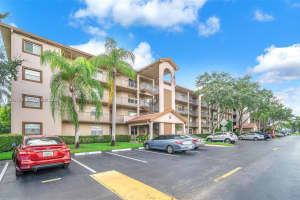 1000 SW 125th Ave APT 301N, Pembroke Pines, FL 33027, - MLS#A12012690