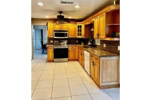 8350 NW 27th Pl, Sunrise, FL 33322, - MLS#A12012709