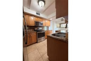 1300 SW 122nd Ave Apt 107-2, Miami, FL 33184, - MLS#A12012734