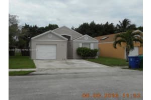 9992 Periwinkle St, Miramar