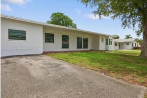 4948 SW 90th Terrace, Cooper City, FL 33328, - MLS#A12012793