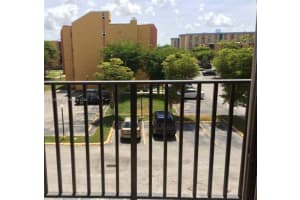 4805 Nw 7th 303-15, Miami